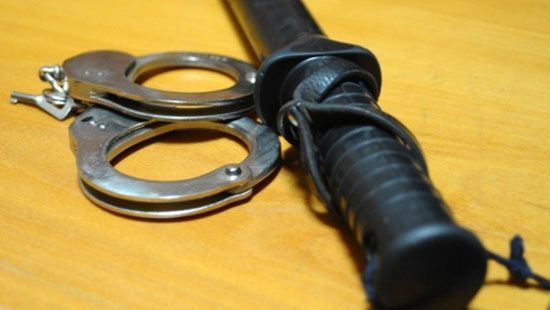 В Запорожской области трое полицейских вывезли мужчину в лесополосу и пытали его