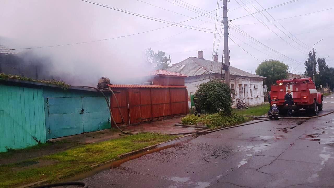 На запорожском курорте произошел пожар в сауне, когда там были люди - ФОТО