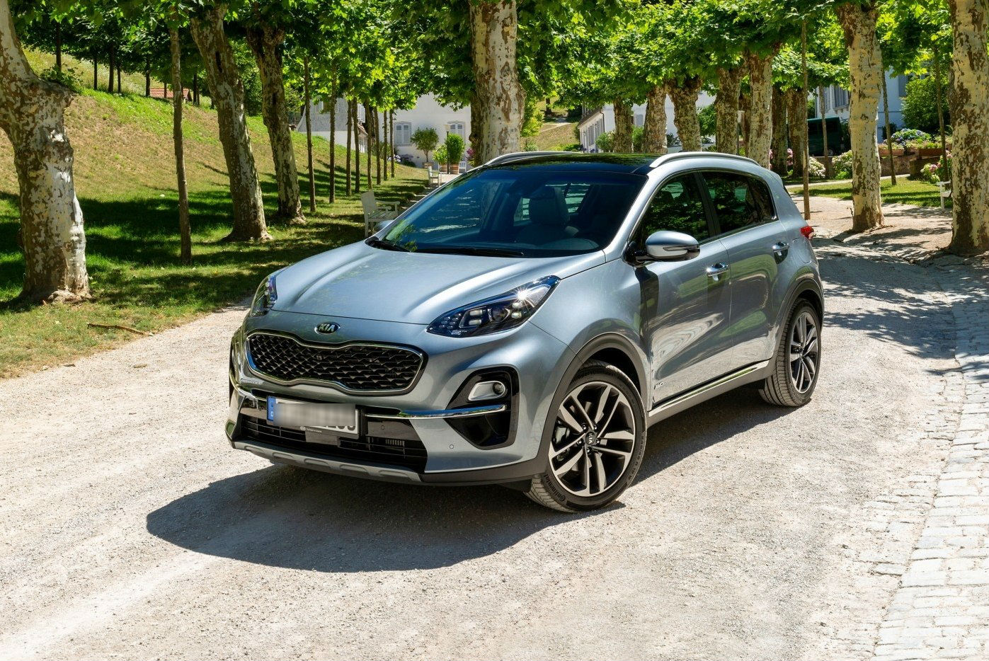За месяц запорожцы купили 250 новых авто почти на 7 миллионов долларов: какие модели были самыми популярными