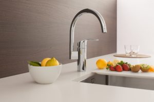 Надежный смеситель для кухни в любом стиле в интернет-магазине КТУ