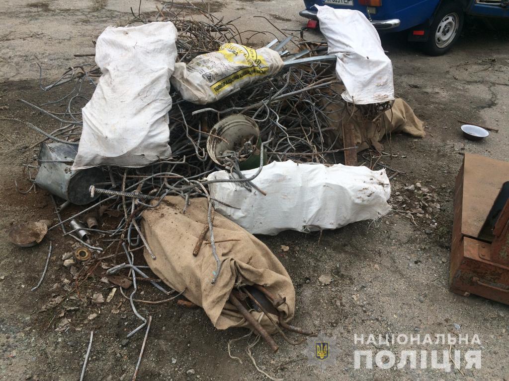В Запорожской области из незаконного пункта приема изъяли более 800 килограмм металлолома - ФОТО