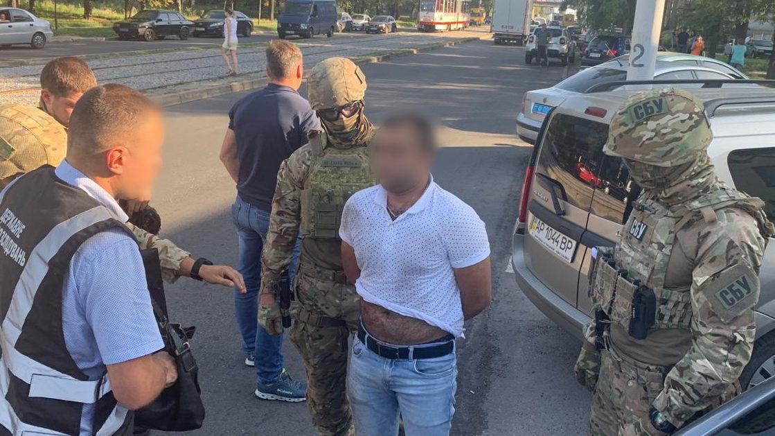 Два місяці тримання під вартою: обрано запобіжний захід поліцейському, підозрюваному в організації замовного вбивства