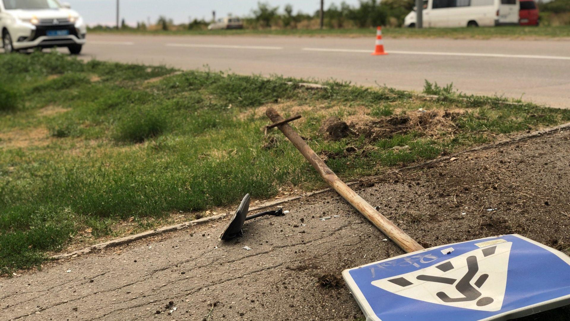 В Бердянске на пешеходном переходе сбили человека