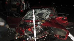 Под Запорожьем дальнобойщик не пропустил легковушку: в аварии погиб ребенок, — ФОТО