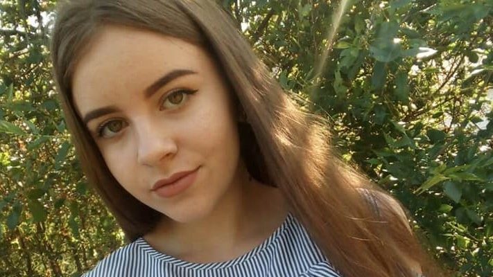 Як себе зараз почуває дівчина, який поцілили в обличчя з рушниці, — ВІДЕО