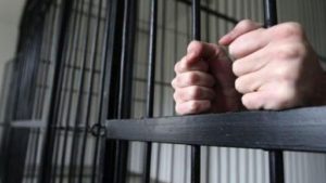 Жителю Запорожской области грозит 15 лет за решеткой за удушение родственницы