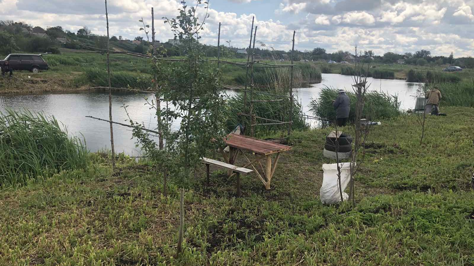Жители Пологовского района объединились и превратили заброшенный водоем в комфортное место отдыха, — ФОТО
