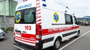 В Бердянську чоловіка ушпиталили після падіння з драбини