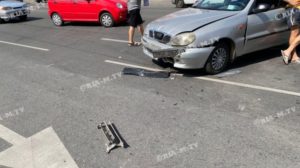 В Мелитополе столкнулись «Ланос» и «Ягуар», — ФОТО