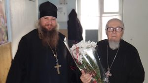 В Запорожской области 92-летний священник успешно переболел коронавирусом, – ФОТО
