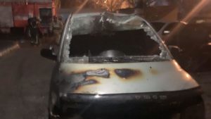 В Мелитополе горели Toyota Camry и Hyundai Matrix: причины возгорания неизвестны
