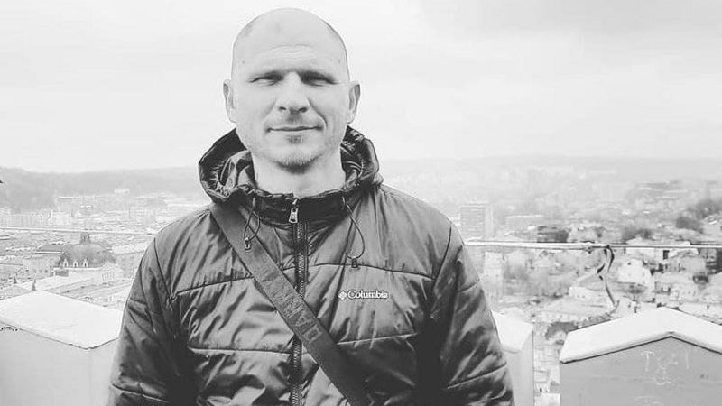Сегодня на площади в центре Запорожья попрощались с погибшим в начале года АТО-шником, ФОТО
