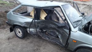 У Запоріжжі водій «вісімки» виїхав на зустрічну та врізався у Volkswagen: є постраждалі, – ФОТО 