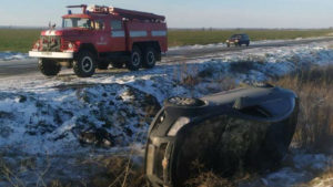 У Запорізькій області через негоду водіям трьох автомобілів знадобилася допомога рятувальників, – ФОТО 