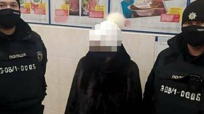 Влаштувала безлад: мешканка Бердянська намагалася вкрасти білизну в супермаркеті