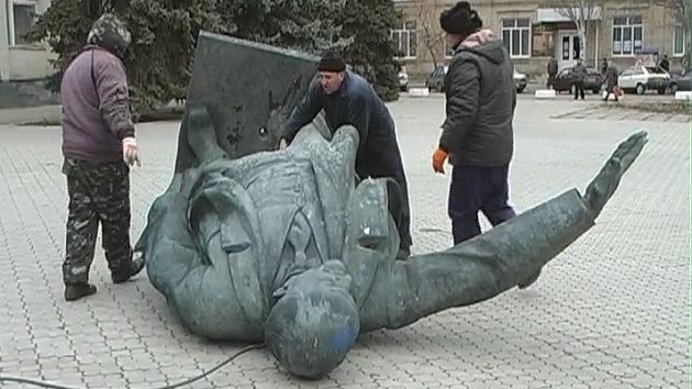 Ленина из Приморска сдадут на металлолом
