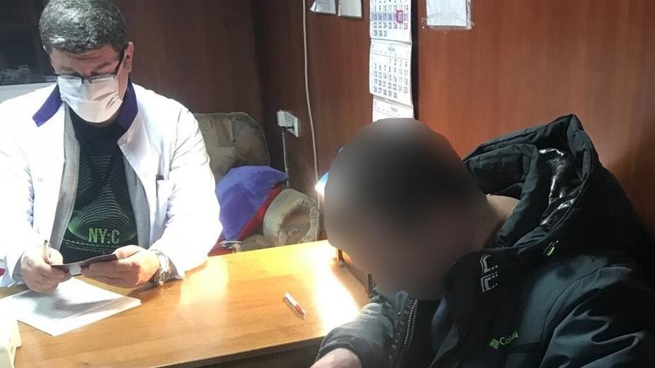 В Запорожье мужчина хотел убить сестру на глазах у троих детей