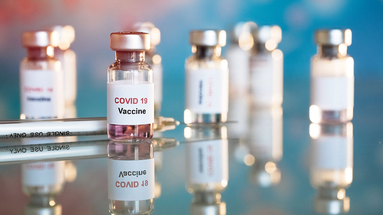 В Запорожской области за последние сутки прививки от COVID-19 сделали еще 705 человек