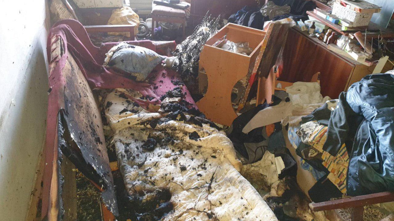 В запорожской многоэтажке произошел пожар: есть погибшие