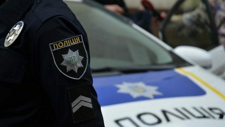 Завдав ножові поранення, відібрав гроші й телефон: у Запоріжжі поліцейські затримали чоловіка за розбійний напад