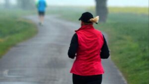 Бегаем летом и зимой: что надеть на пробежку?