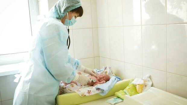 Рожениц оставили без помощи: в Запорожской области закрывается межрайонное родильное отделение