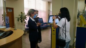 В Запорожье в одном из ЦПАУ появился сервис для людей с проблемами слуха