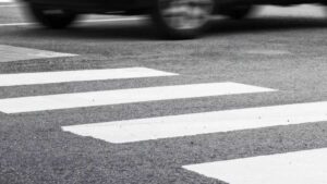 В Запорожье водитель легковушки сбил пожилого пешехода