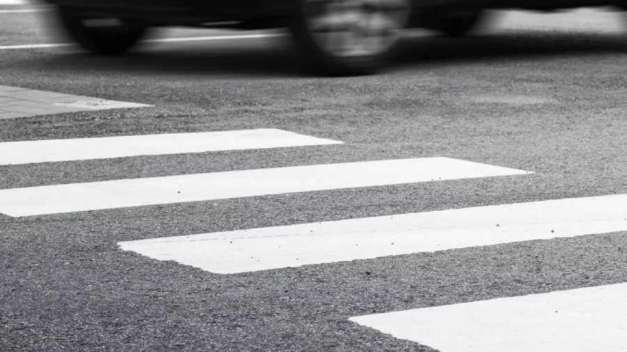 В Запорожье водитель легковушки сбил пожилого пешехода