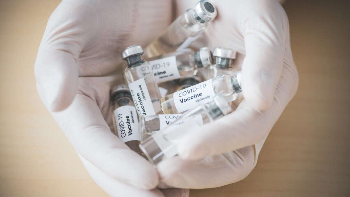 В Запорожской области население продолжает вакцинироваться от коронавируса: статистика