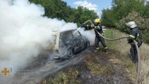 У Запорізькій області на ходу загорілися два автомобілі, - ФОТО