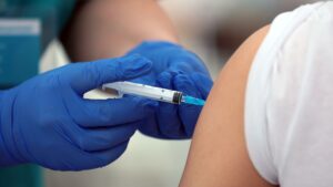 3,5 тысячи запорожцев получили вторую дозу вакцины от коронавируса за сутки