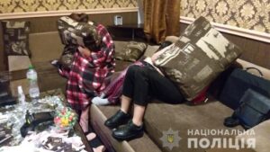 До 10 тысяч с одного клиента: в Запорожье разоблачили два борделя, где снимали на видео клиентов, - ФОТО