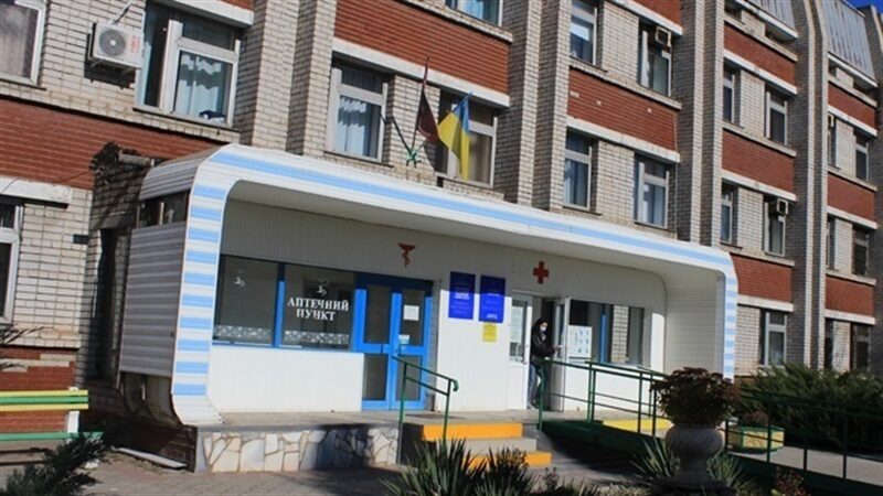 В день выписывают 20, и сразу поступает 17: в 7-й больнице Запорожья рассказывают о ситуации с ковидом