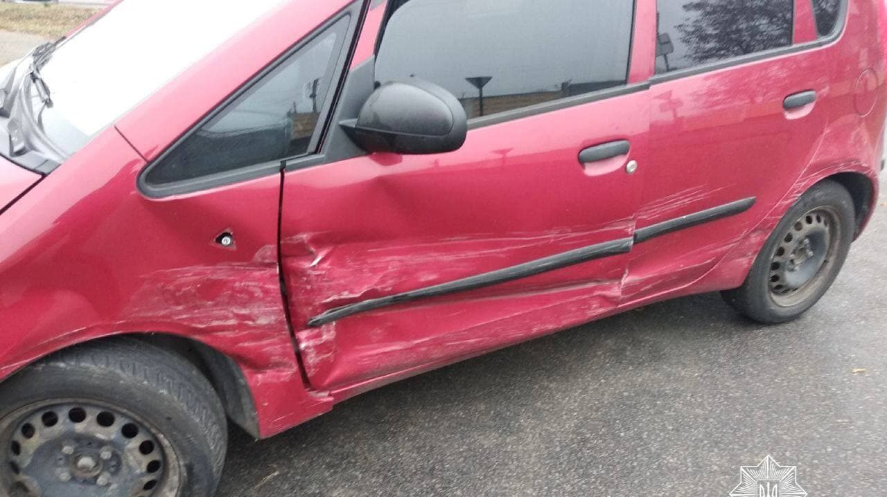 У Запоріжжі п'яна водійка влетіла в авто 