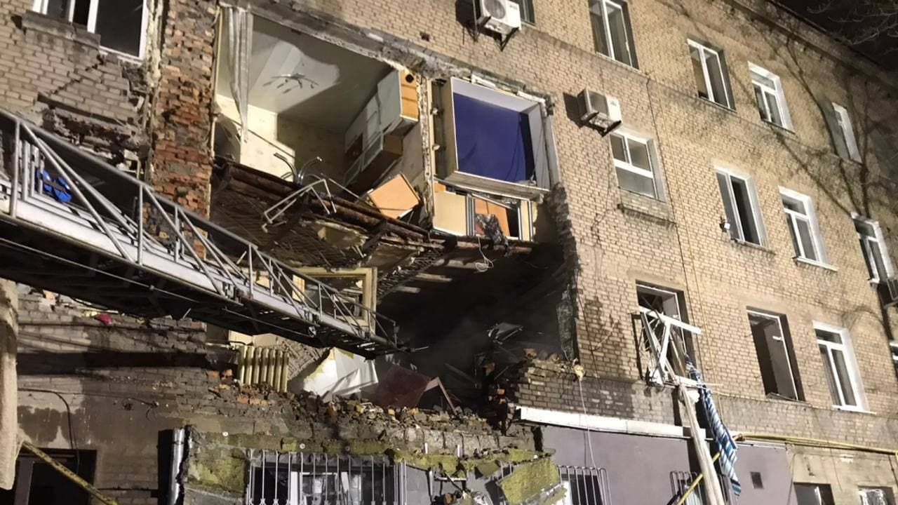 Запорізькі журналісти опублікували відеозапис моменту вибуху у багатоквартирному будинку, – ВІДЕО 