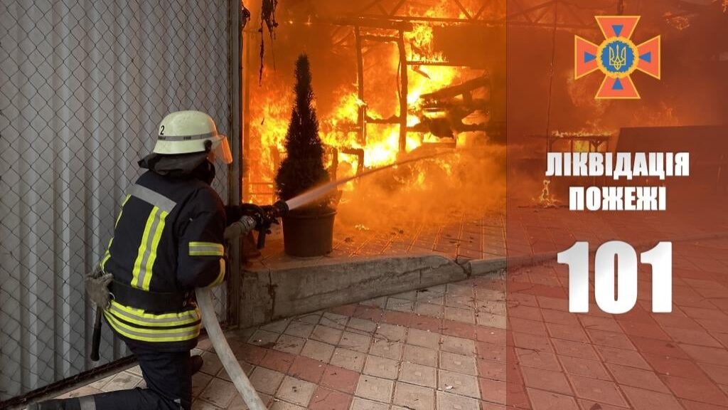В Запорожской области из-за вражеских обстрелов произошло три пожара в разных селах