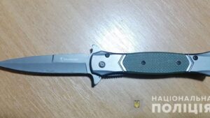 В Запорожье мужчина ударил ножом коммунальщика из-за его работы, - ФОТО