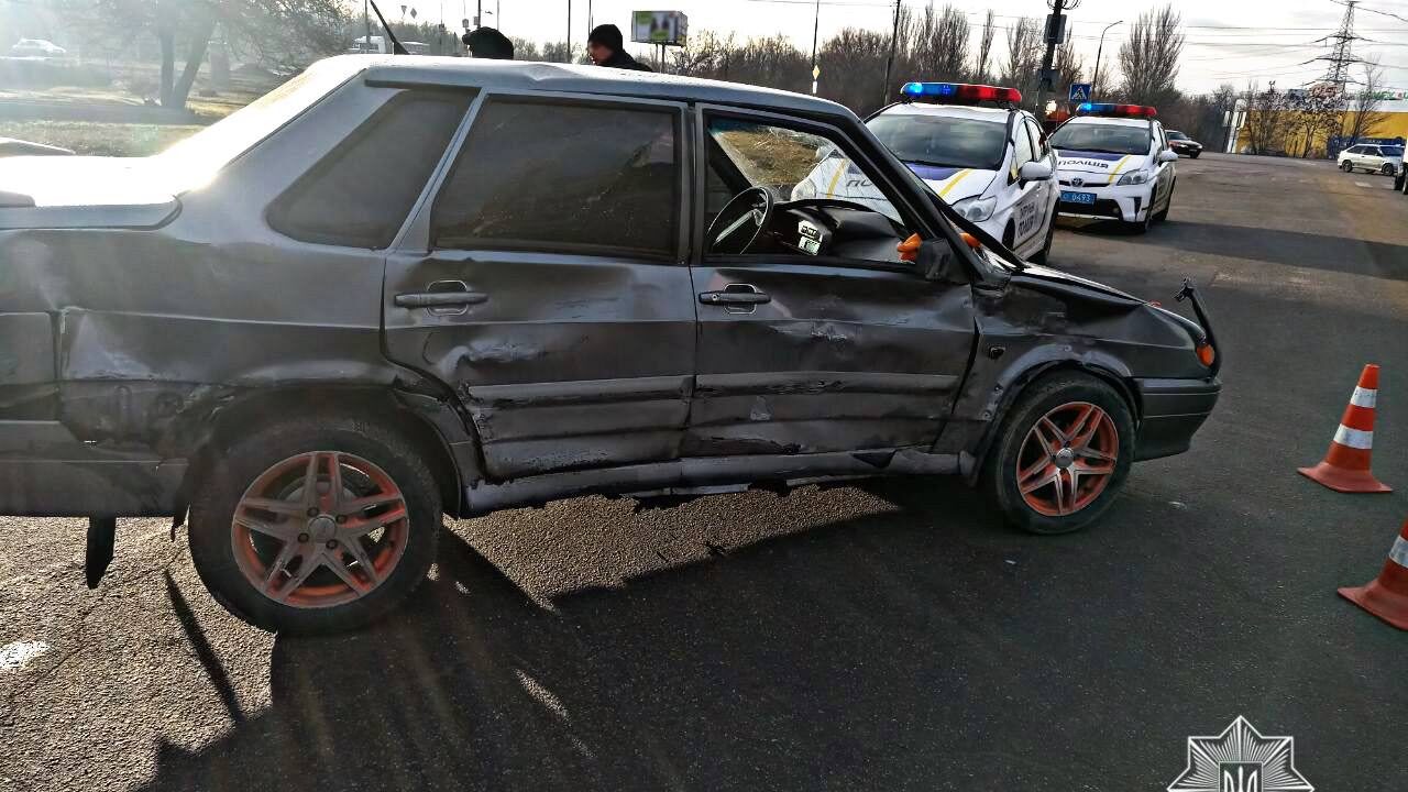В Запорожье водитель Daewoo протаранил ВАЗ, – ФОТО