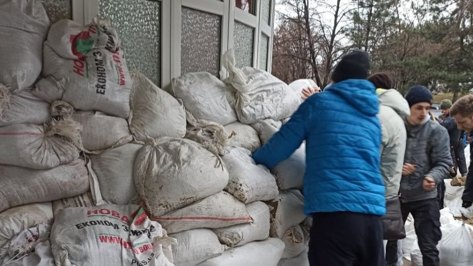 Група Метінвест надає допомогу військовим і теробороні