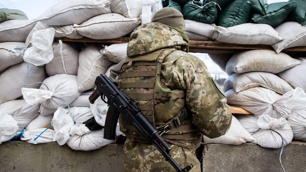 На Запоріжжі «Азов» разом з артилерією ЗСУ розбили бліндажі окупантів та їхню військову техніку, – ВІДЕО 