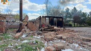 Вночі внаслідок ворожих обстрілів спалахнули чотири житлові будинки в Оріхові, - ФОТО