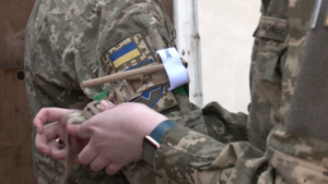 Метінвест передав 20 тисяч турнікетів для військових