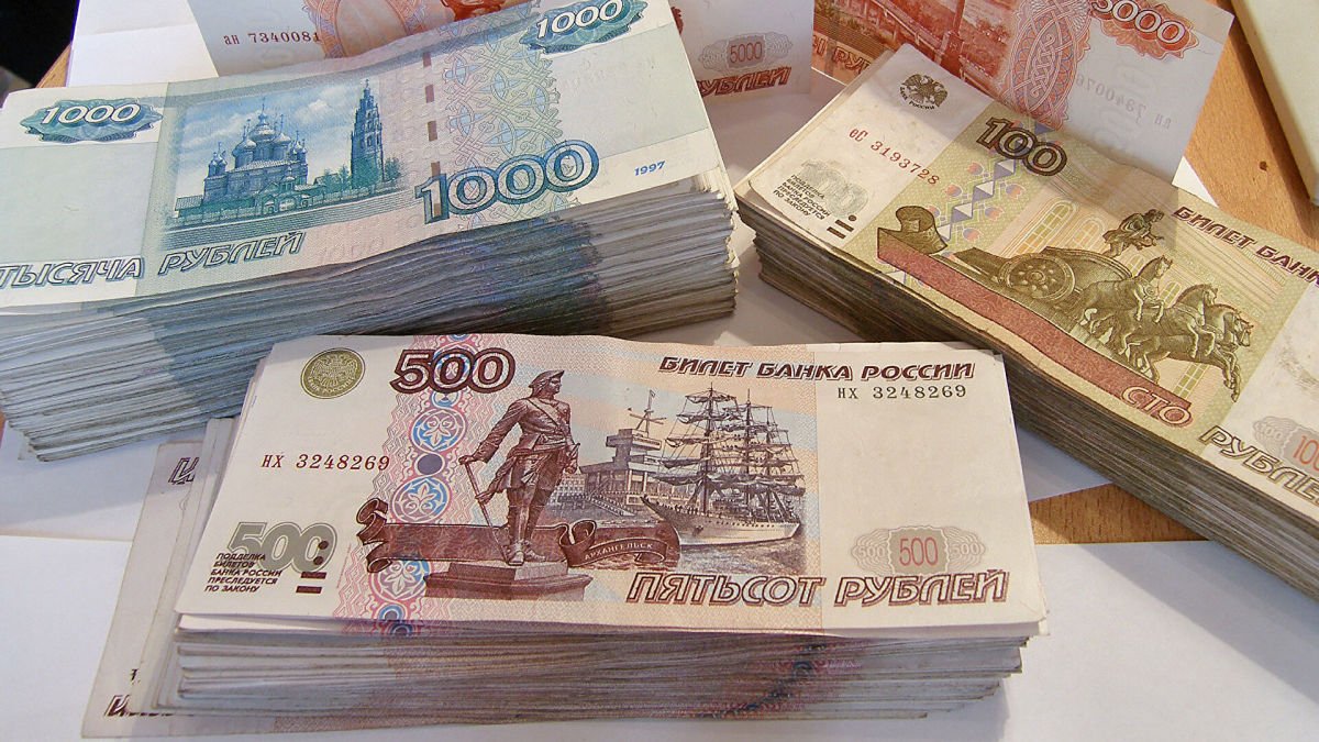  У низці окупованих міст Запорізької області росіяни затверджують рублі, встановлюючи дивний курс 