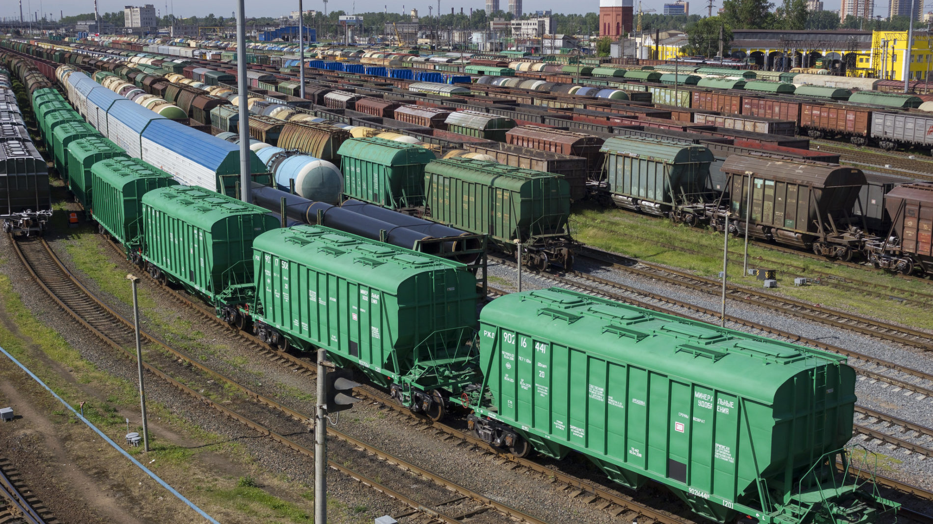 Мінінфраструктури підвищило тарифи на вантажні перевезення на 70%