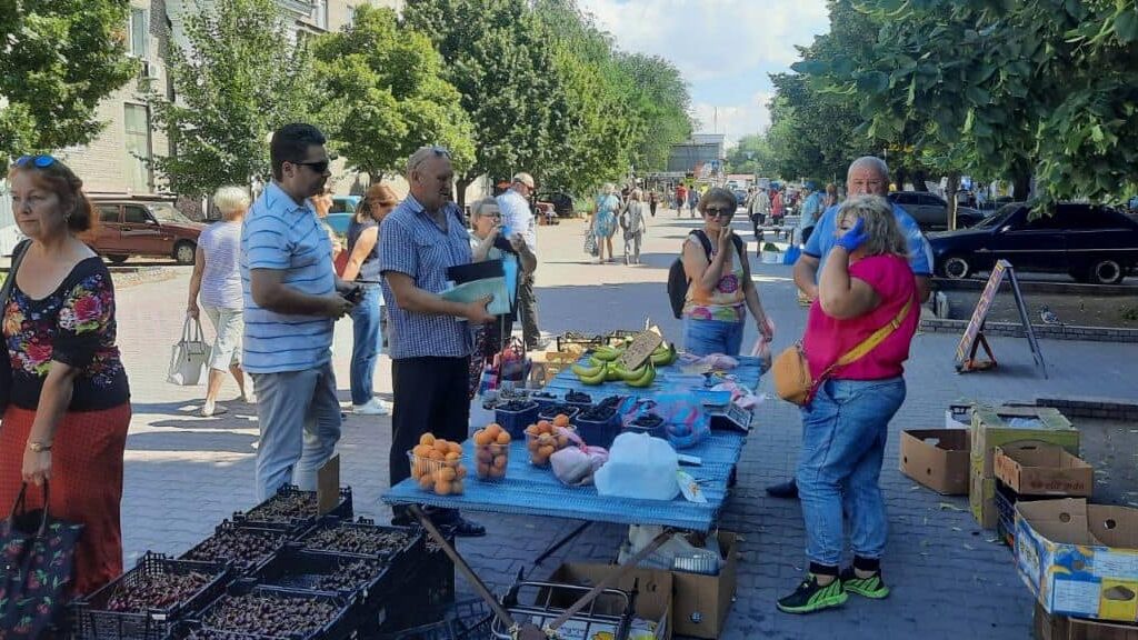 У Запоріжжі на стометрівці біля ринку провели рейд, - ФОТО