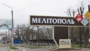 Окупанти перекрили виїзд з Мелітополя після удару ЗСУ по військовій базі