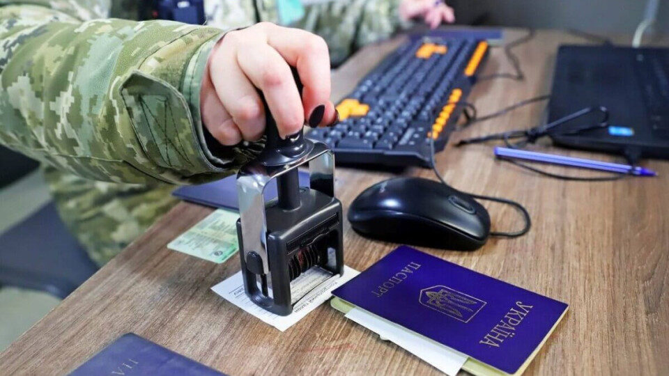 Военнообязанным жителям Запорожья для выезда в другую область нужно разрешение военкомата – ЗОВА