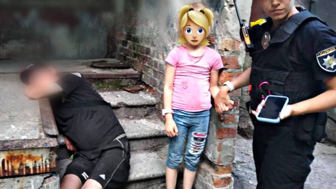 В Запорожье потерялась 6-летняя девочка: ее нашли на улице возле пьяного спящего сожителя матери