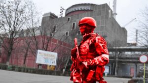 Захваченная россиянами ЗАЭС мощно милитаризуется, - глава МВД